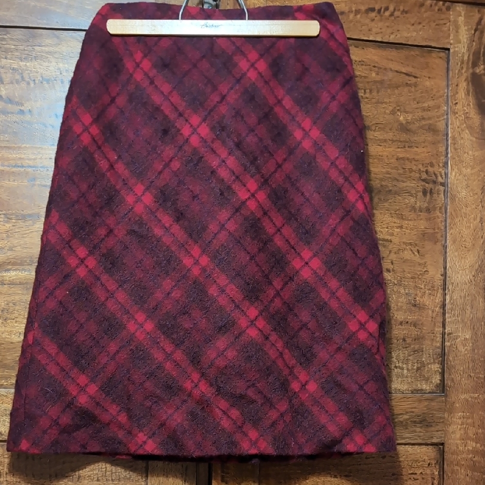 Eddie Bauer Red and Black Plaid A-Line Skirt Fully Lined